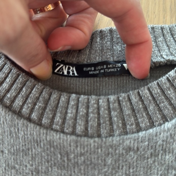 Zara | Fleece crewneck sweater | dark grey | size small - Picture 6 of 7